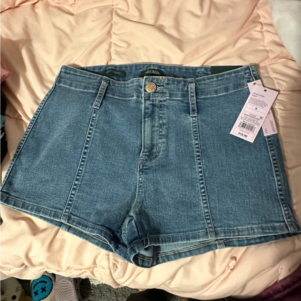 wild fable shorts — size 4